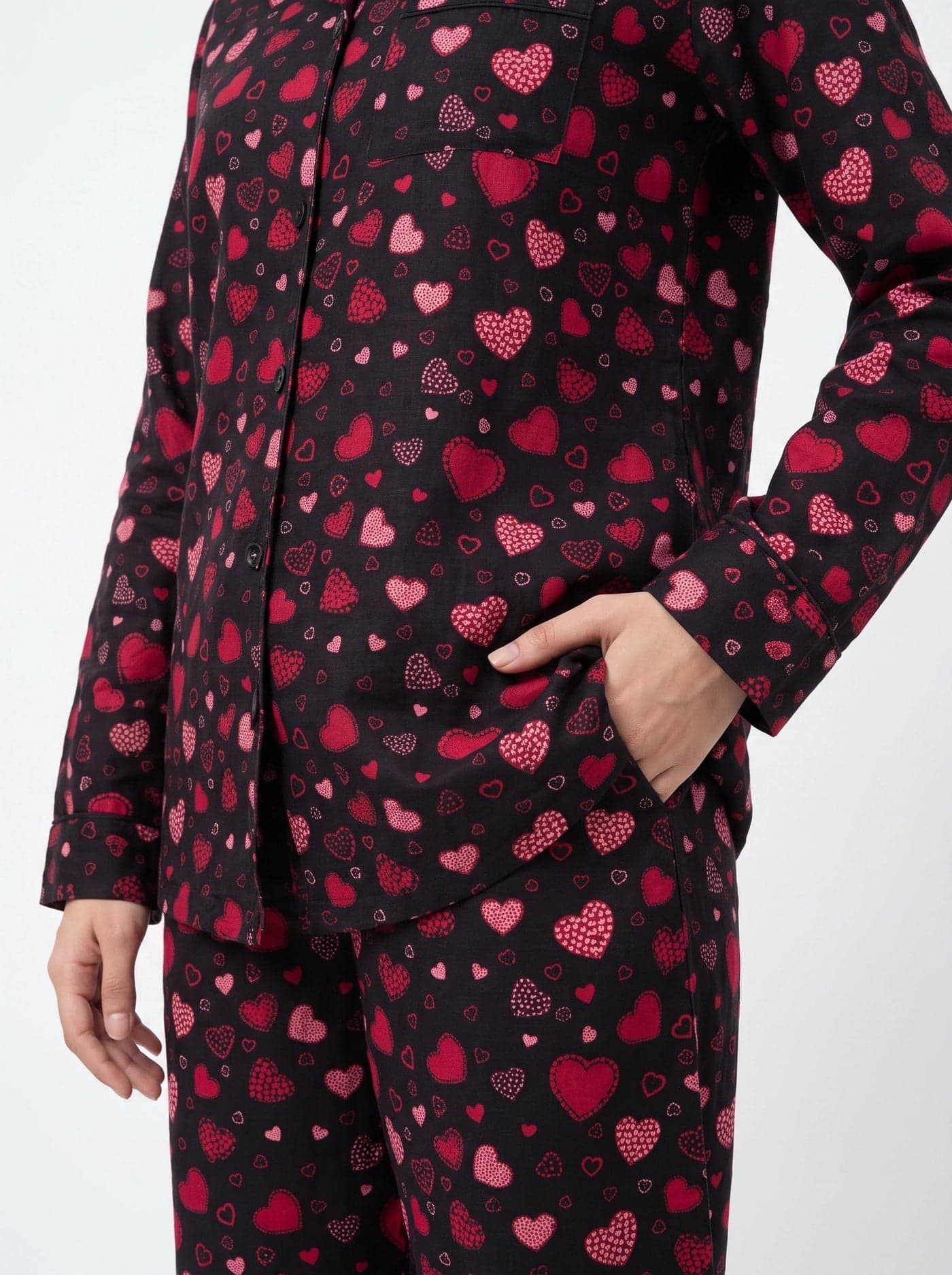 Black and Red Heart Print Linen PJ Set for Women - view 6