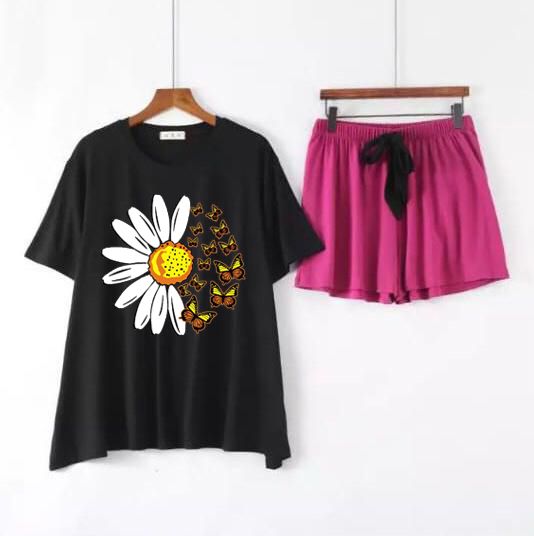 Half Sleeve & Short Apring Soft Cotton Women Intimate Sleepwear Loose Daisy Plus Butterfly Print (Black With Shocking Pink)